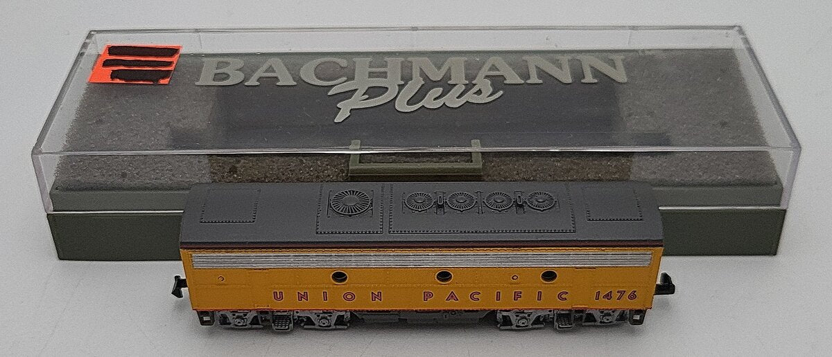 Bachmann 11256 N Scale Union Pacific EMD F7B Powered Diesel Locomotive #1476 EX/Box