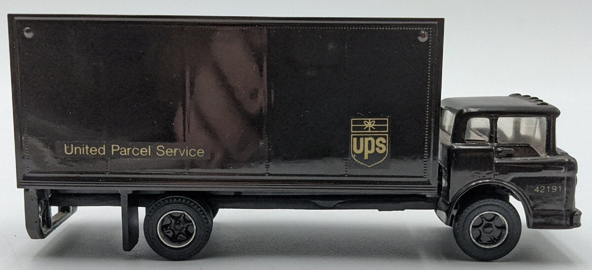 DeHanes 105 1:55 Scale Diecast UPS Ford C Box Van NIB