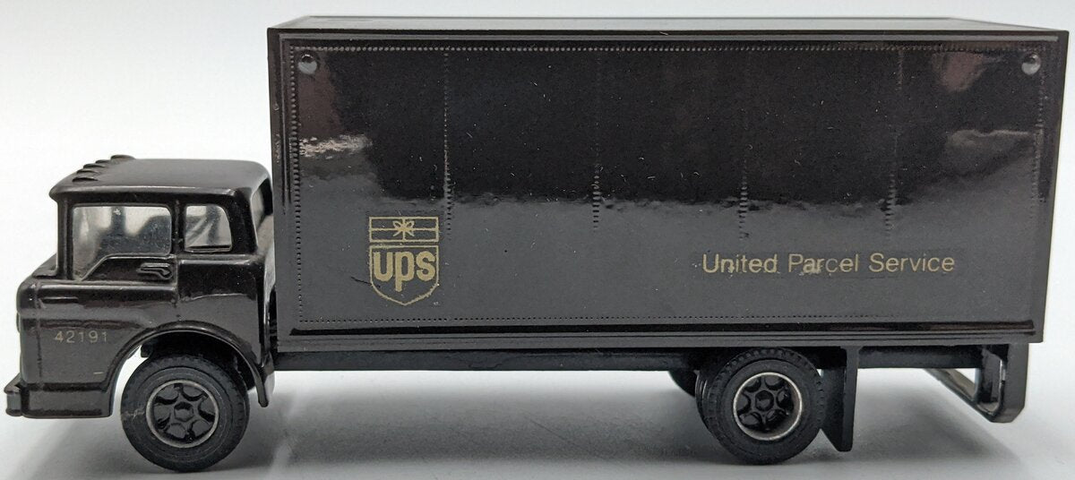 DeHanes 105 1:55 Scale Diecast UPS Ford C Box Van NIB