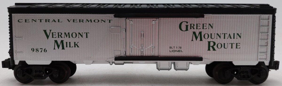 Lionel 6-9876 O Gauge Central Vermont Billboard Refrigerator Car EX/Box