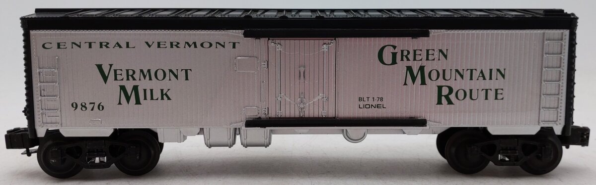 Lionel 6-9876 O Gauge Central Vermont Billboard Refrigerator Car EX/Box
