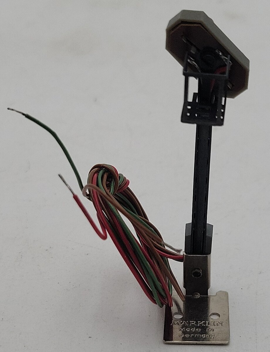 Marklin 7236 HO Scale Warning Signal Light LN/Box