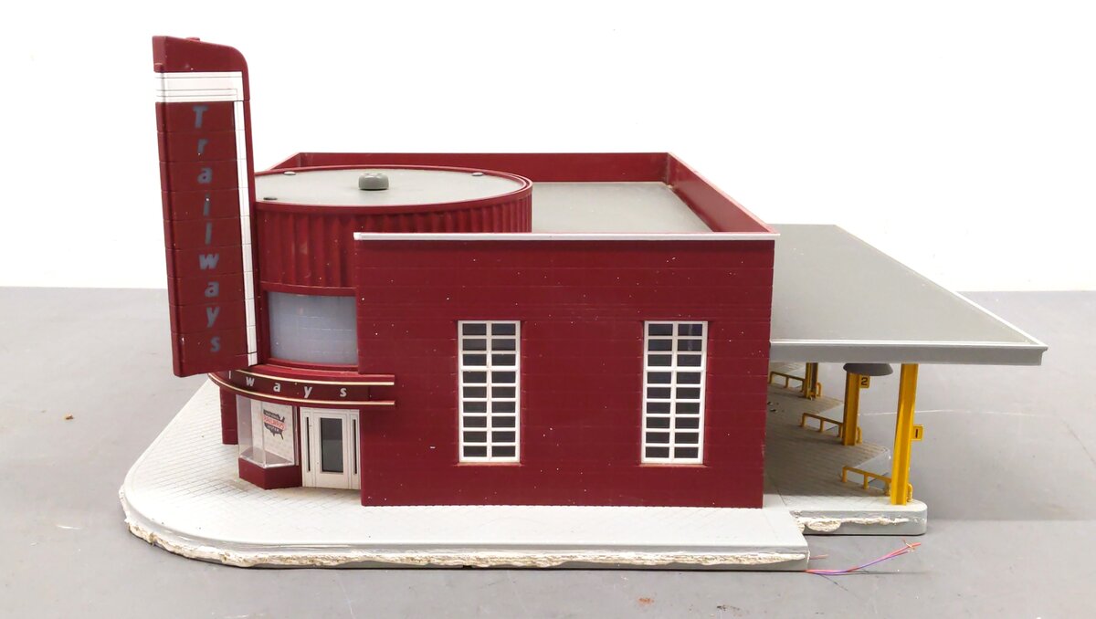 MTH 30-9070 O Trailways Bus Station without Bus VG