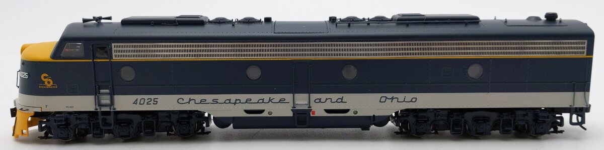 Proto 2000 30815 HO Scale Chesapeake & Ohio E8 Diesel Locomotive #4025 LN