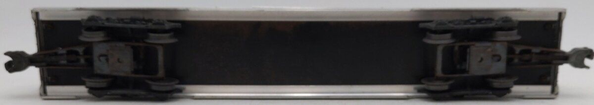 Lionel 2530 Vintage O Lionel Lines REA Small Door Aluminum Baggage Car