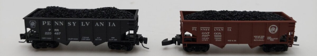 Full Throttle Z Scale Pennsylvania Railroad Hopper w/Coal Load#220487/697668 [2] LN