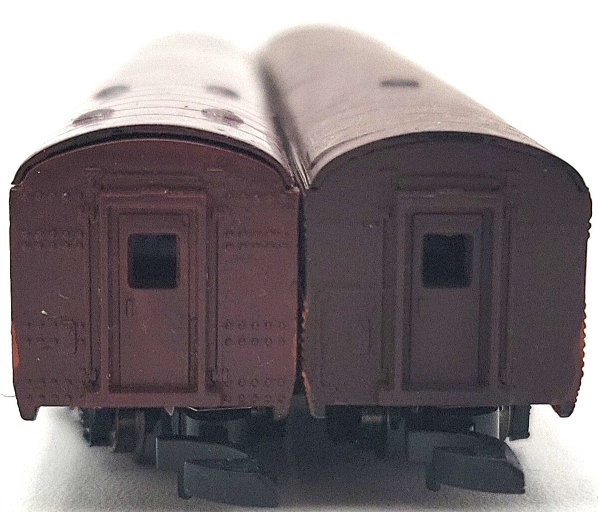 Marklin Z Scale Custom Assorted Passenger Cars [2]