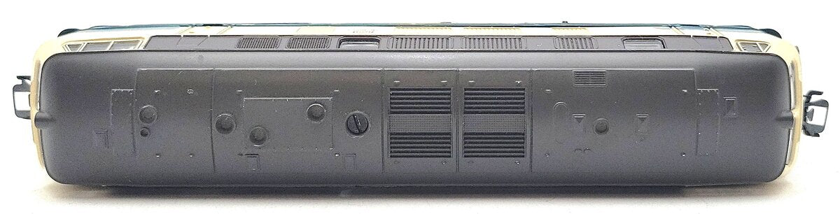 Marklin 3074 HO Deutsche Bahn Diesel Locomotive 216 090-1 EX
