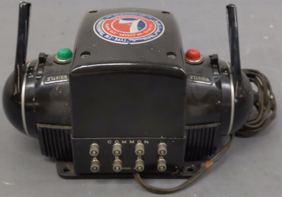 Lionel ZW Vintage O Gauge Trainmaster 275 Watt Transformer with Whistle VG