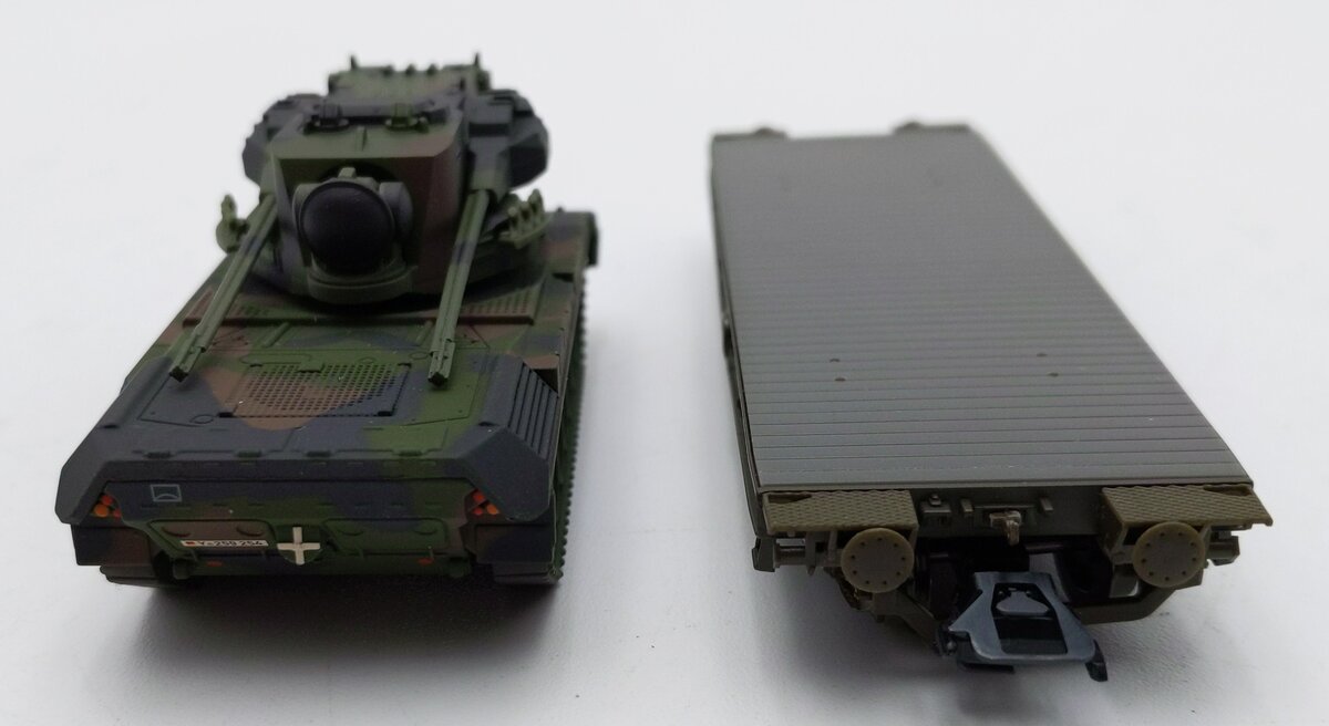 Marklin 48712 HO Scale Flatcar and Gepard Truck LN/Box