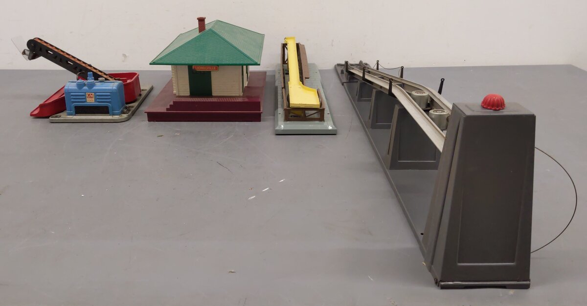 Lionel Vintage O Gauge Accessories: 132, 362, 397, 456 [4] VG