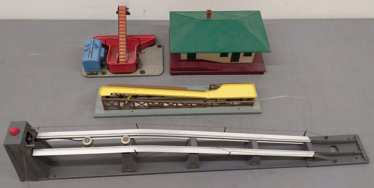 Lionel Vintage O Gauge Accessories: 132, 362, 397, 456 [4] VG