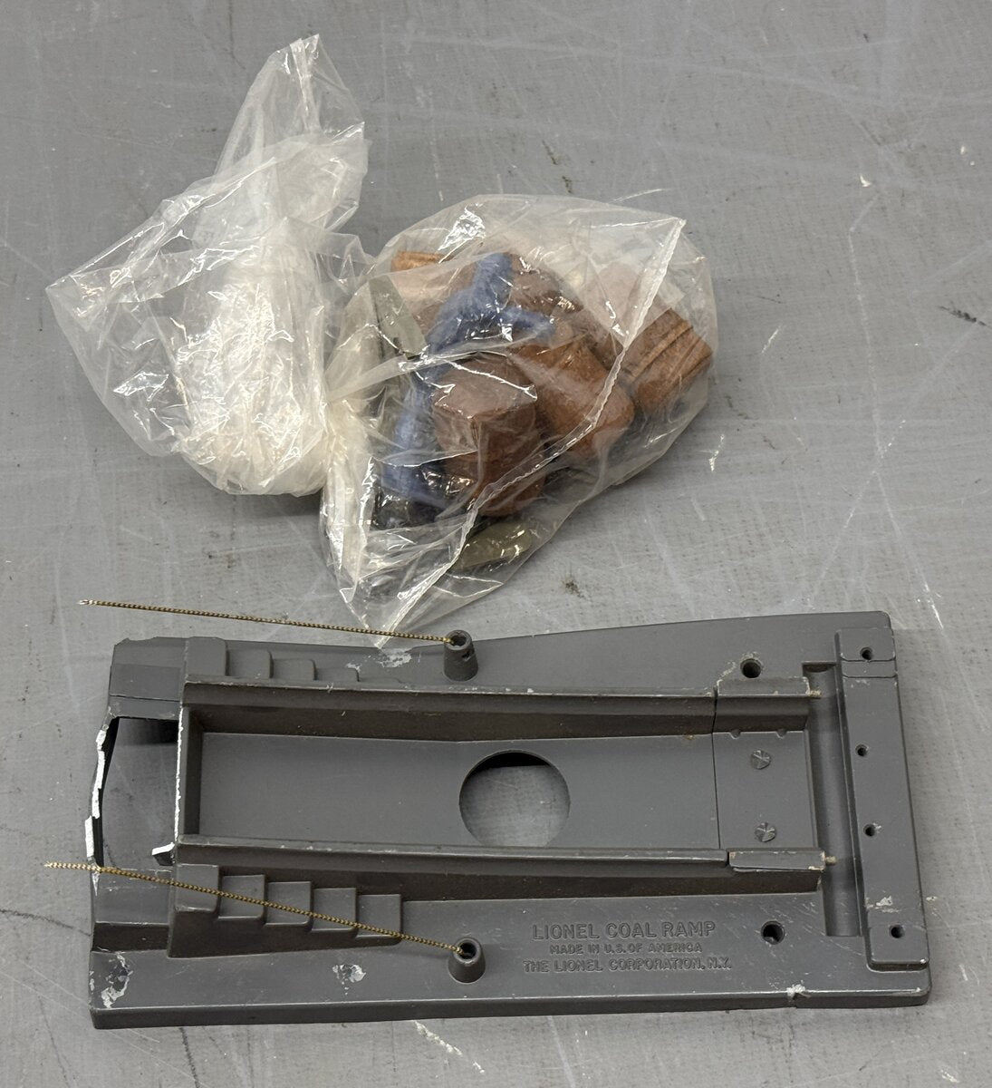 Lionel Vintage O Gauge Accessories: 132, 362, 397, 456 [4]