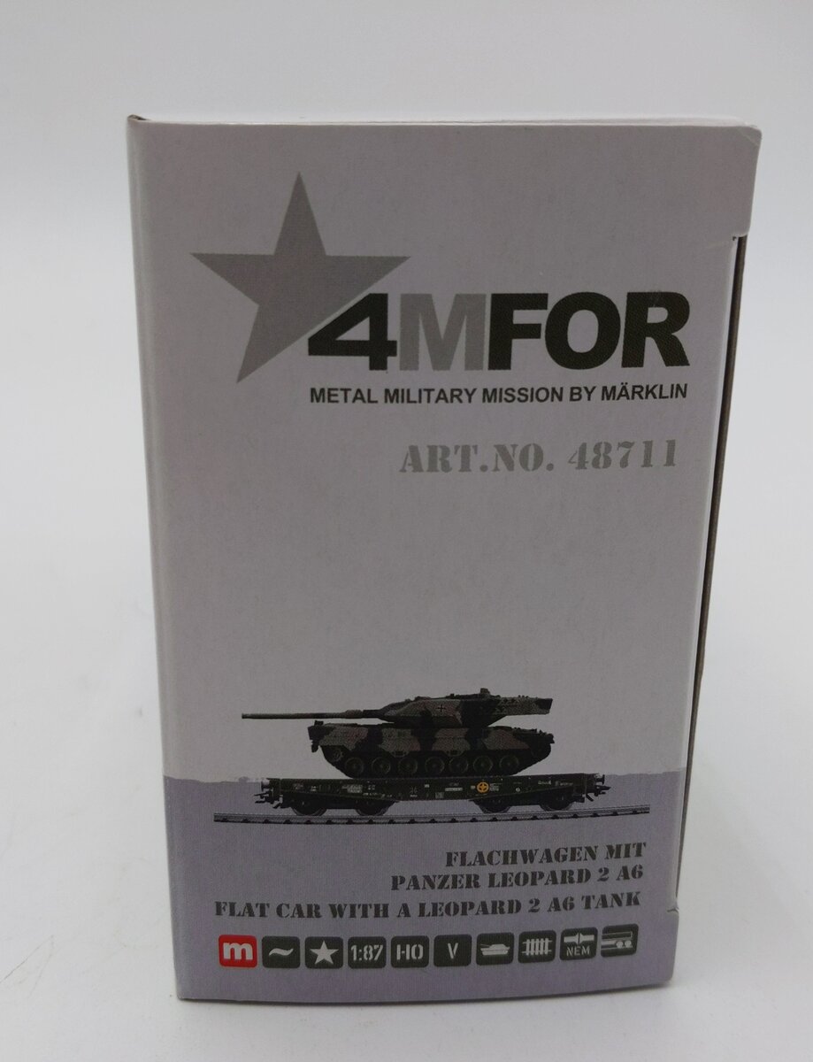 Marklin 48711 HO Scale  Flatcar with Leopard Tank LN/Box