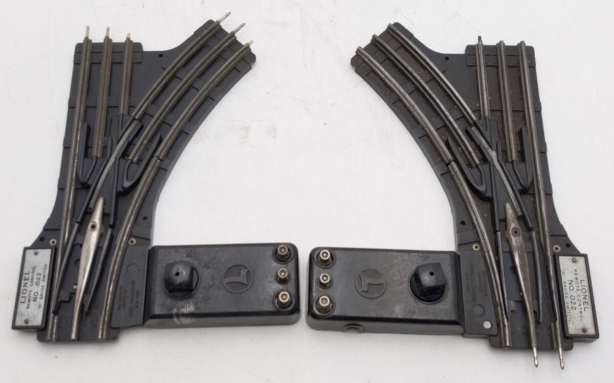Lionel O22 Vintage O Left-Hand & Right-Hand Remote Control Switches (Pair of 2) VG/Box
