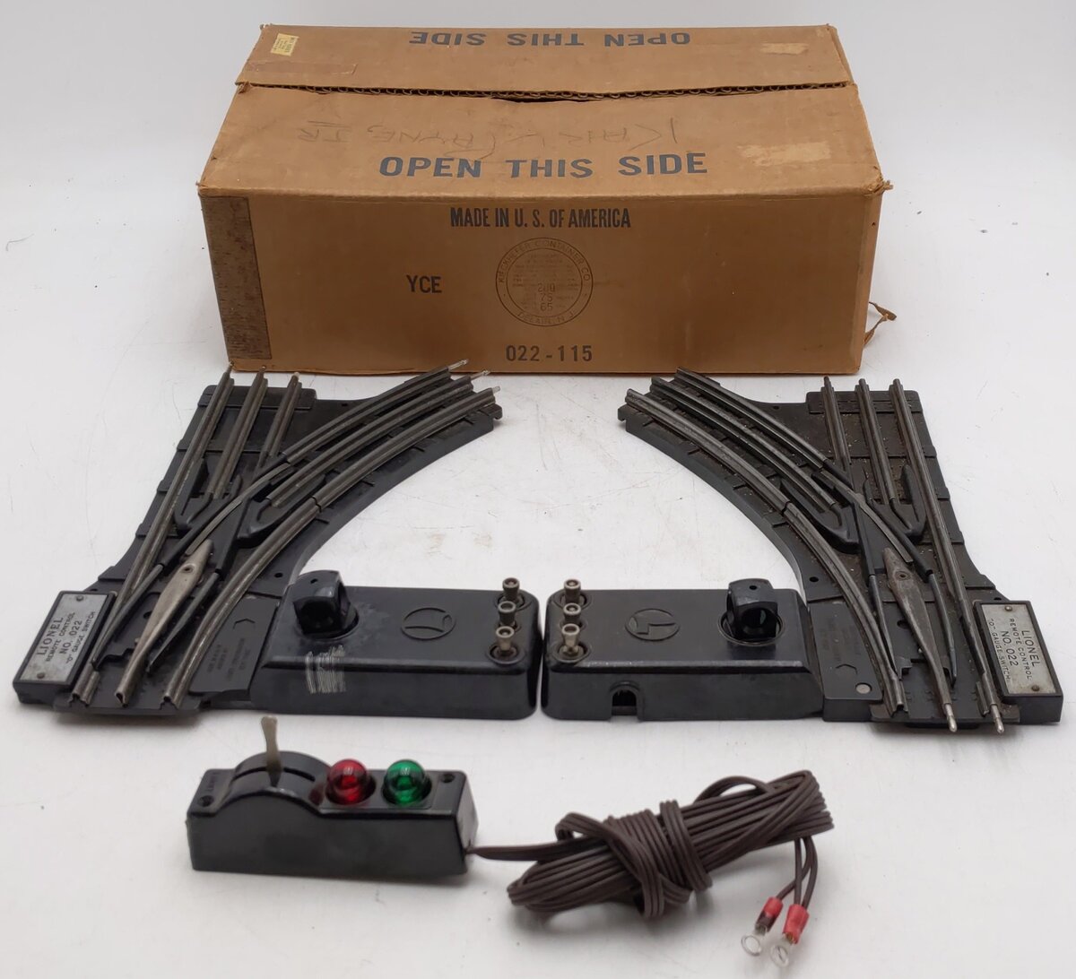 Lionel O22 Vintage O Left-Hand & Right-Hand Remote Control Switches (Pair of 2) VG/Box