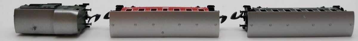 Marklin Z Scale DB German Federal Railroad Freight Train Baggage & Coach Cars[3] EX