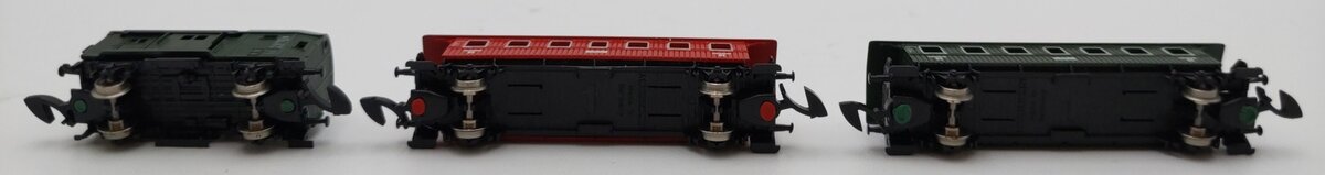 Marklin Z Scale DB German Federal Railroad Freight Train Baggage & Coach Cars[3] EX