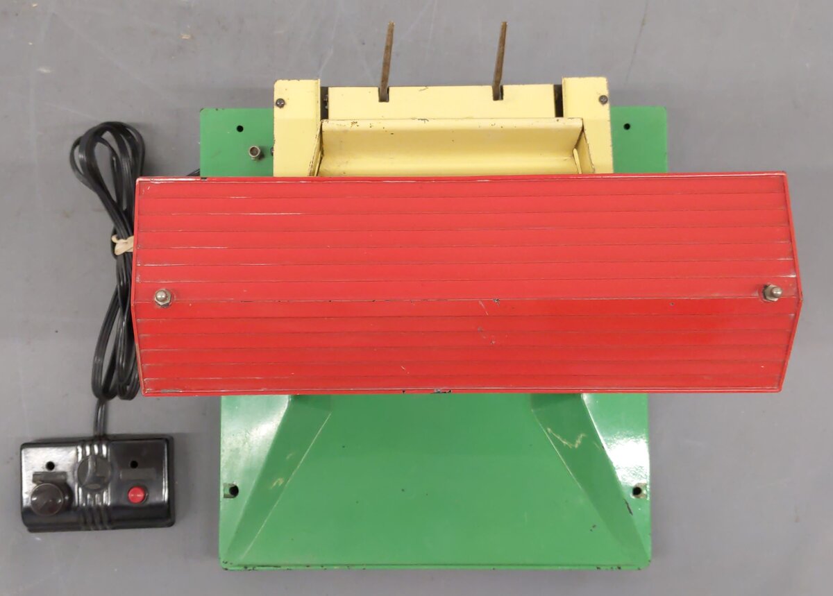 Lionel Vintage O Gauge Accessories: 71, 3424-100, 164, 397 [4] VG
