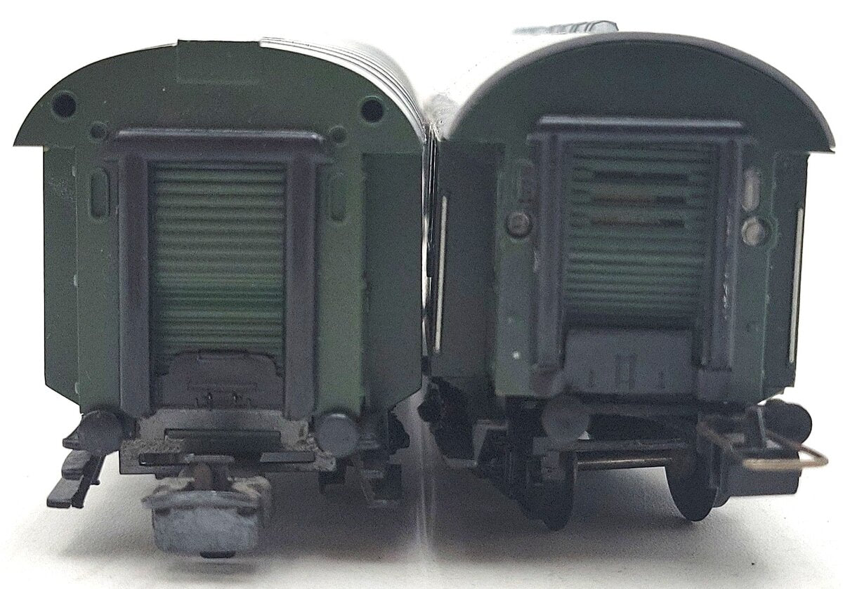 Marklin HO Deutsche Bundesbahn Assorted Passenger Cars: 37541, 75458 [2] VG