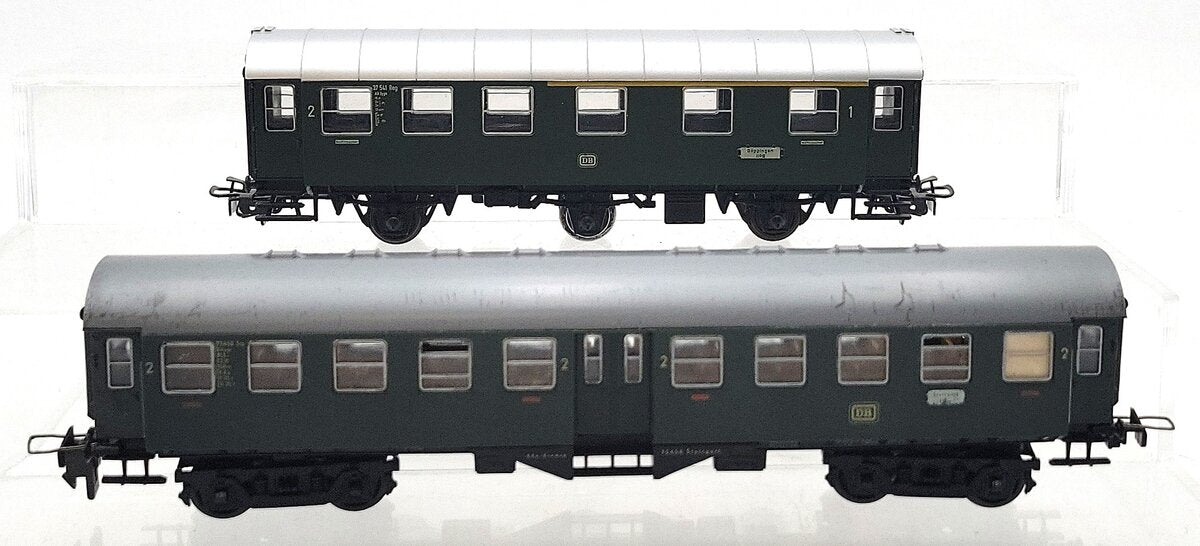 Marklin HO Deutsche Bundesbahn Assorted Passenger Cars: 37541, 75458 [2] VG