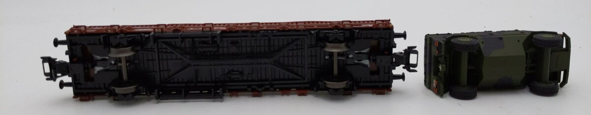 Marklin 46952 HO Scale Bundeswehr Stake Car LN/Box
