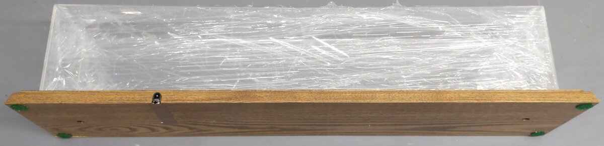 Lionel O Gauge Roller Base Powered Display Case LN