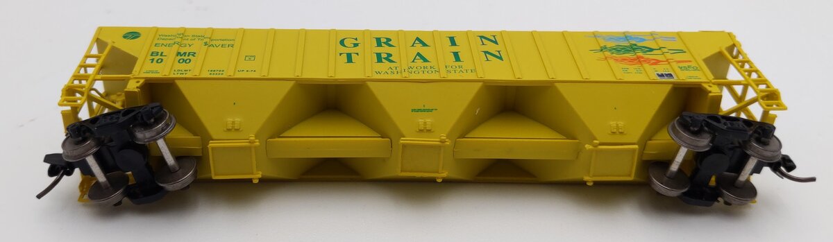 InterMountain 65330-01 N Scale Grain Train Rib Sided 3-Bay Hopper #1000 LN/Box