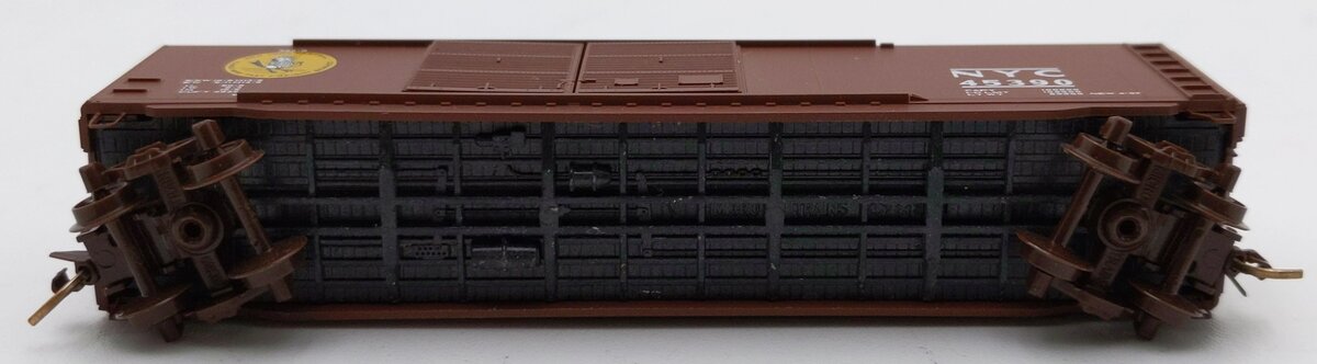 Micro-Trains 03400220 N Scale NYC 50' Standard Double Door Boxcar #45390 LN/Box