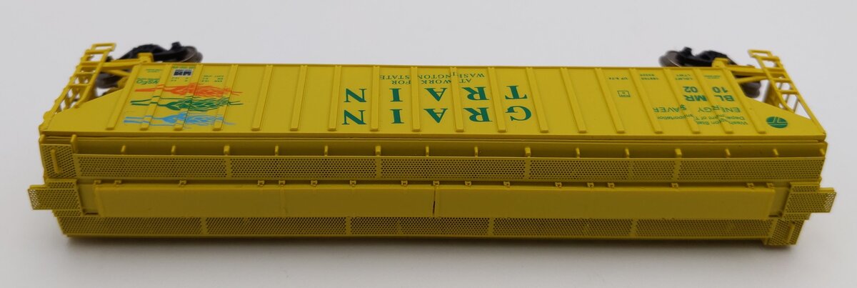 InterMountain 65330-02 N Scale Grain Train Rib Sided 3-Bay Hopper #1002 LN/Box