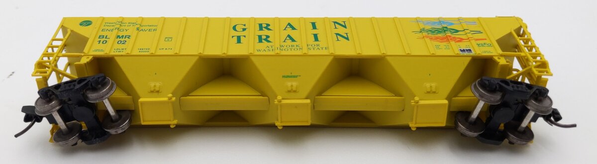 InterMountain 65330-02 N Scale Grain Train Rib Sided 3-Bay Hopper #1002 LN/Box