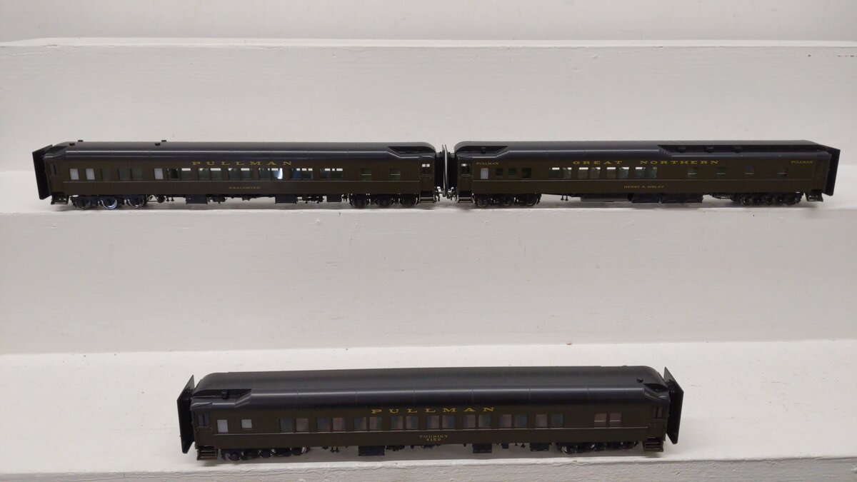 Challenger Imports 2459.1 HO BRASS GN Passenger Car Set (Set of 3) EX/Box