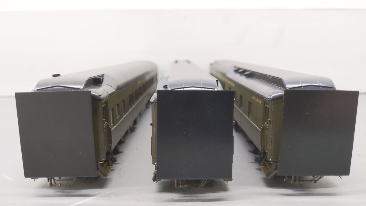 Challenger Imports 2459.1 HO BRASS GN Passenger Car Set (Set of 3) EX/Box