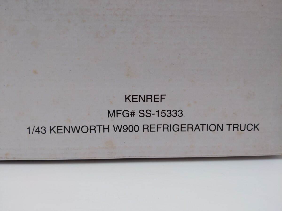 New-Ray 15333 1:43 Yellow & Silver Kenworth W900 Semi Truck and Trailer EX/Box