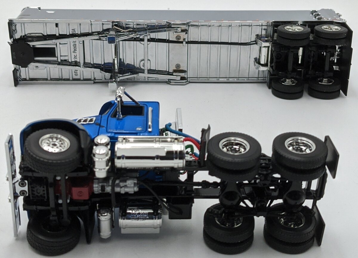 First Gear 50-3457 1:50 Mack Granite MP & East Genesis End Dump Trailer VG/Box