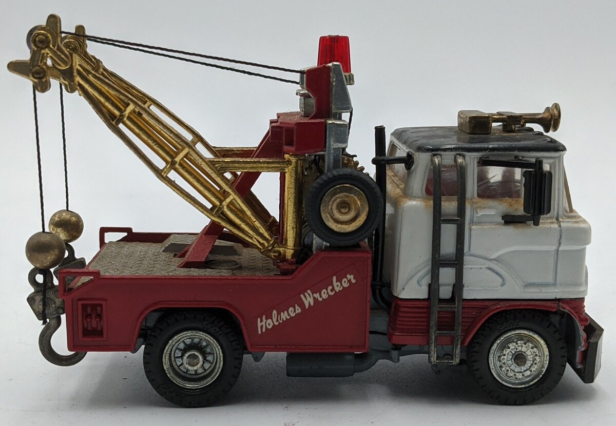 Corgi NO-3 1:50 Diecast Cabover Ford Wrecker EX