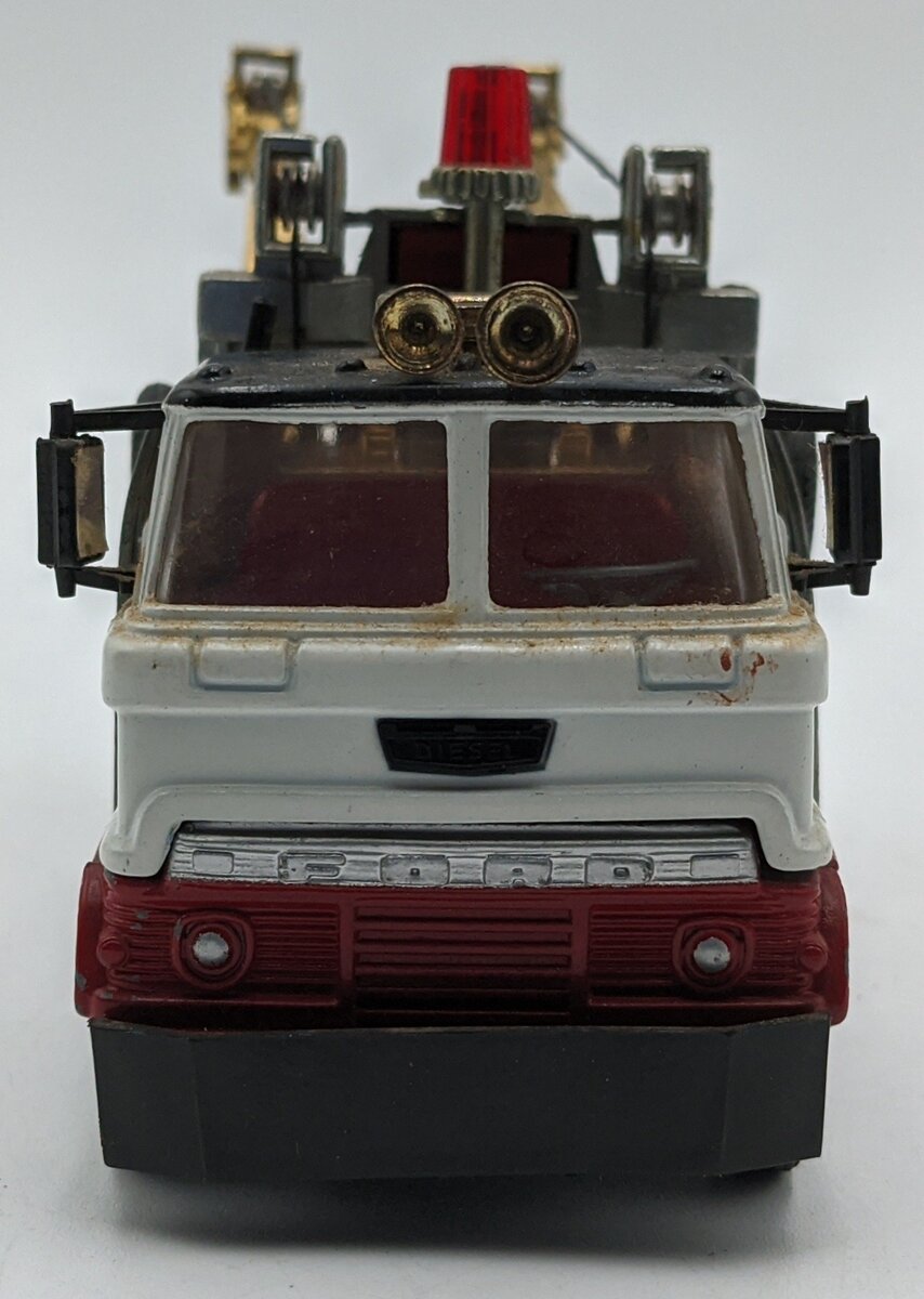 Corgi NO-3 1:50 Diecast Cabover Ford Wrecker EX