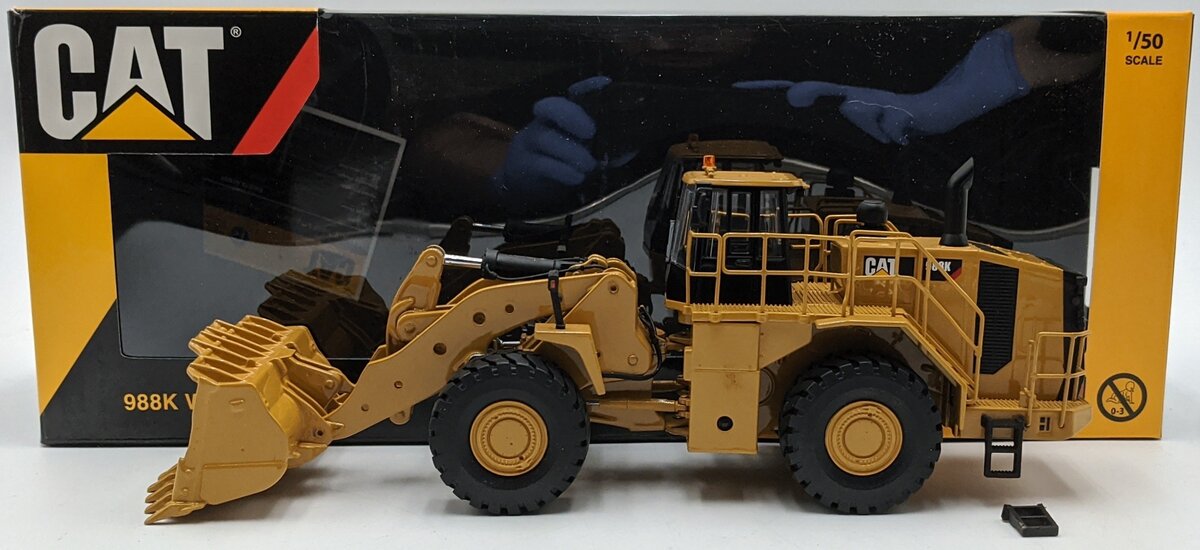 Tonkin Replicas TR10001 1:50 Diecast CAT 988K Wheel Loader VG/Box