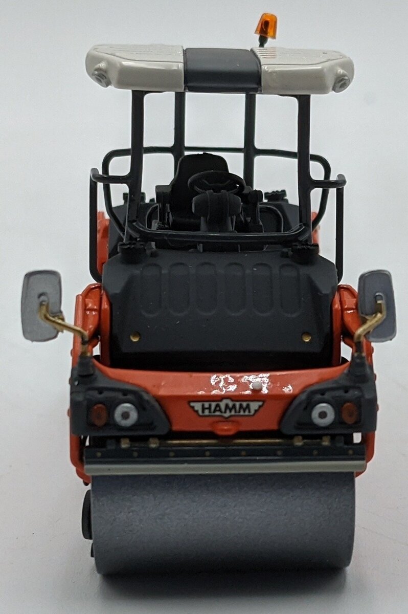 WSI 04-1032 1:50 Diecast Hamm HD 110 Roller w/ROPS NIB