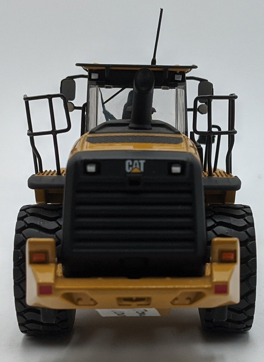 Tonkin TR10005 1:50 Diecast Caterpillar 972K Wheel Loader VG/Box