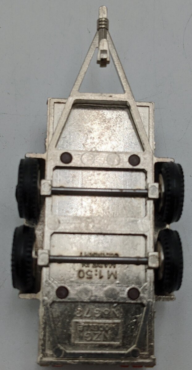 NZG 473 1:50 Diecast Small Stake Trailer NIB