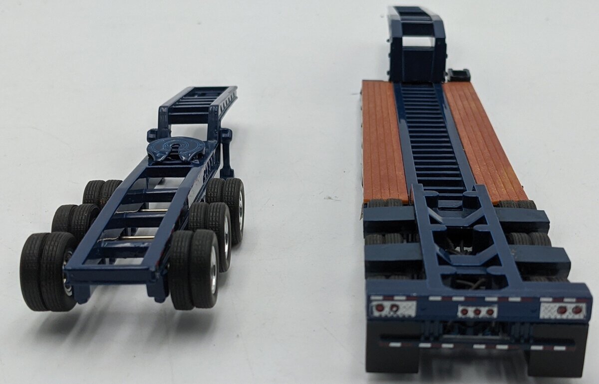 Tonkin 10005 1:50 Diecast 3 Axle Lowboy Trailer w/3-Axle Dolly EX