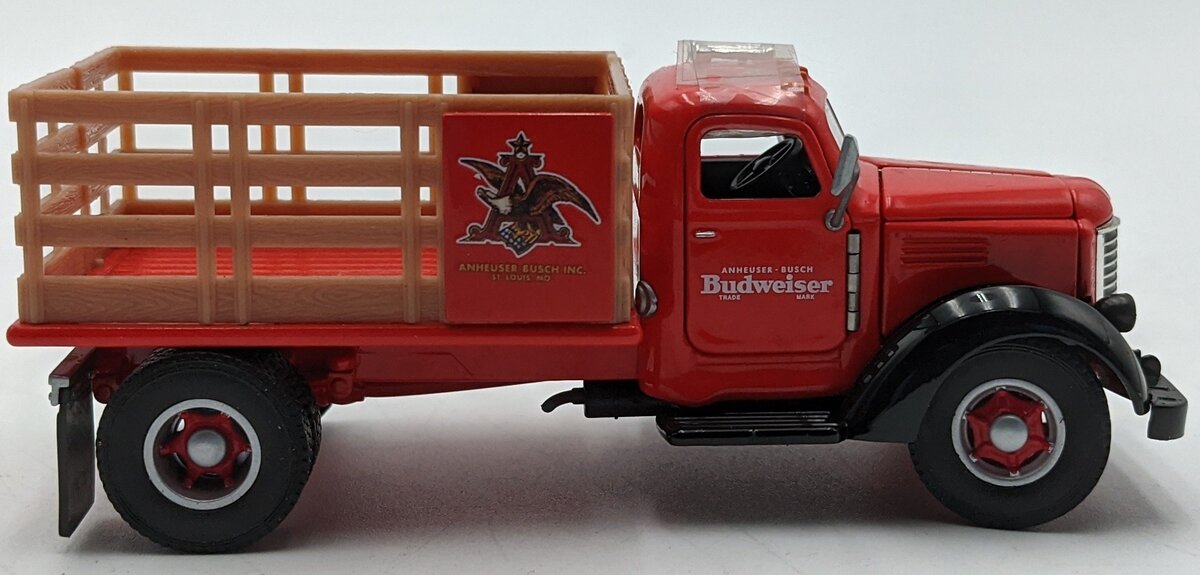 Spec Cast 39503 1:50 Diecast Budweiser Stake Back Truck NIB