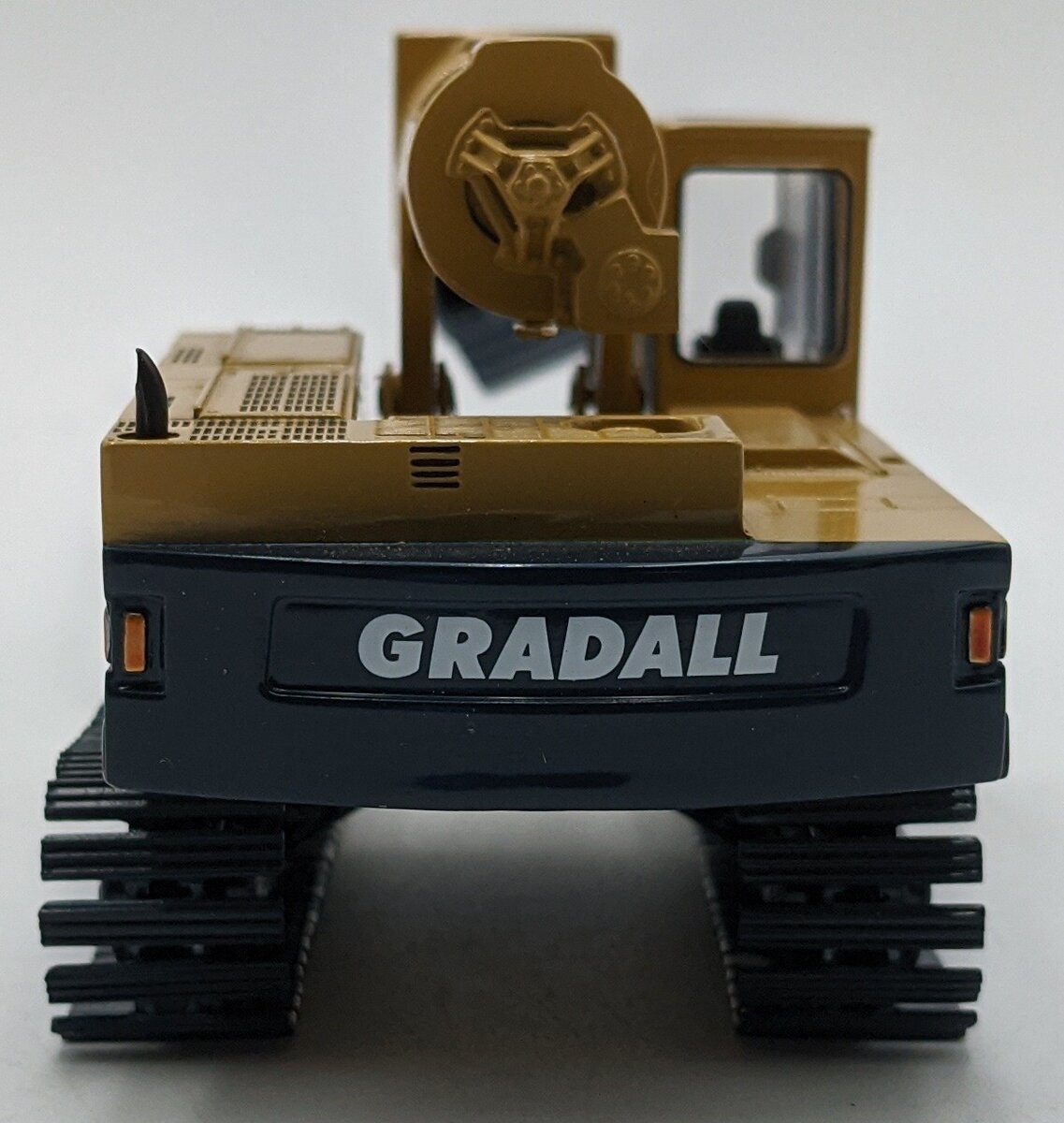 Hiram Construction Company 1:50 Scale Diecast  XL5200 Hydraulic Excavator NIB