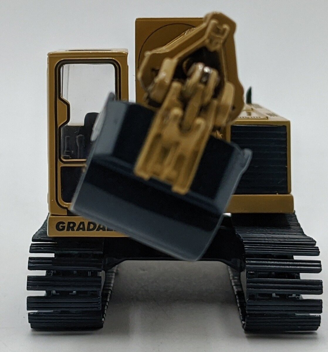 Hiram Construction Company 1:50 Scale Diecast  XL5200 Hydraulic Excavator NIB