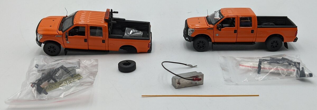 Sword Models 1:50 Diecast 2016 Ford F250 Pickup Escort Set Orange