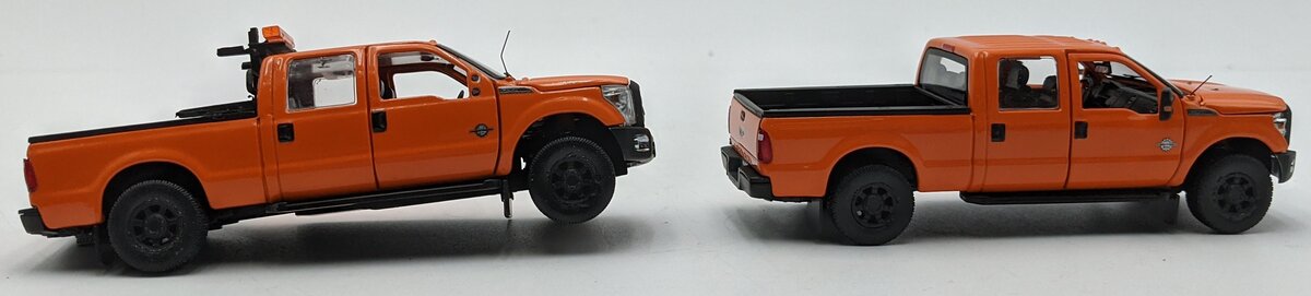 Sword Models 1:50 Diecast 2016 Ford F250 Pickup Escort Set Orange