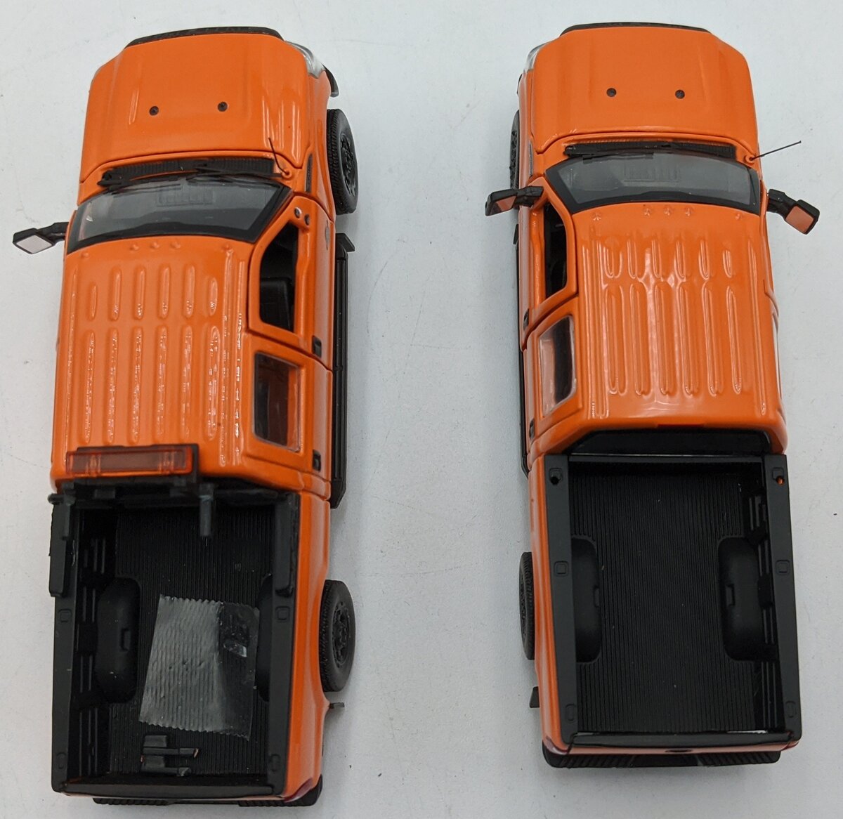 Sword Models 1:50 Diecast 2016 Ford F250 Pickup Escort Set Orange