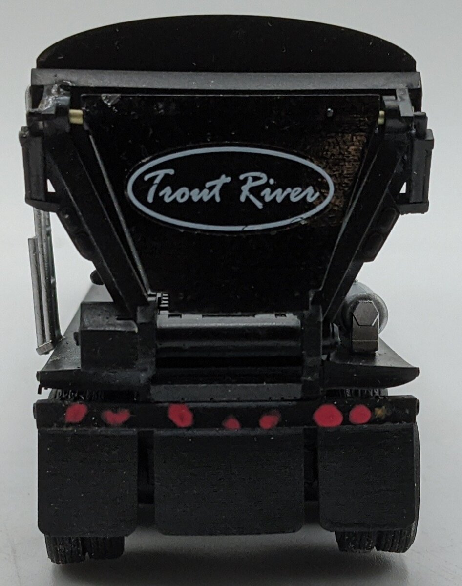 Custom Built 1:50 Diecast Custom Trout River 8 Axle Live Bottom Trailer Black/Box