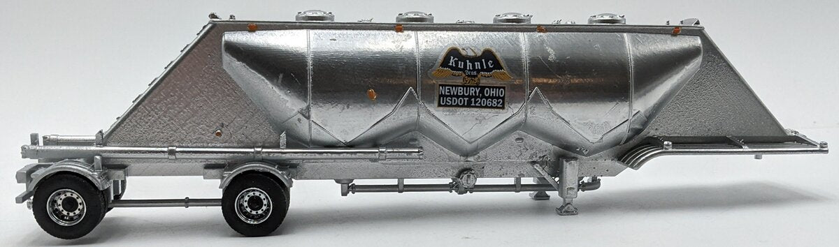 Custom Built 1:50 Diecast Custom 2 Axle Covered Pneumatic Trailer Silver/Box